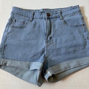 Women's cuffed Jean Shorts, size L